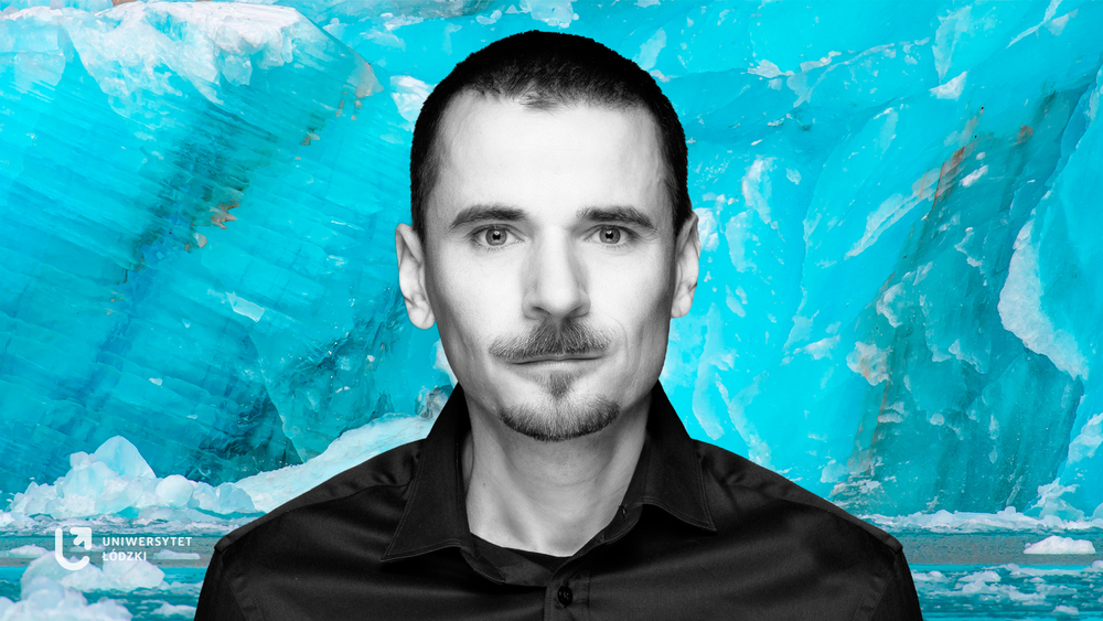 Prof. Krzysztof Pabis on the background of a uniform wall of glacial ice