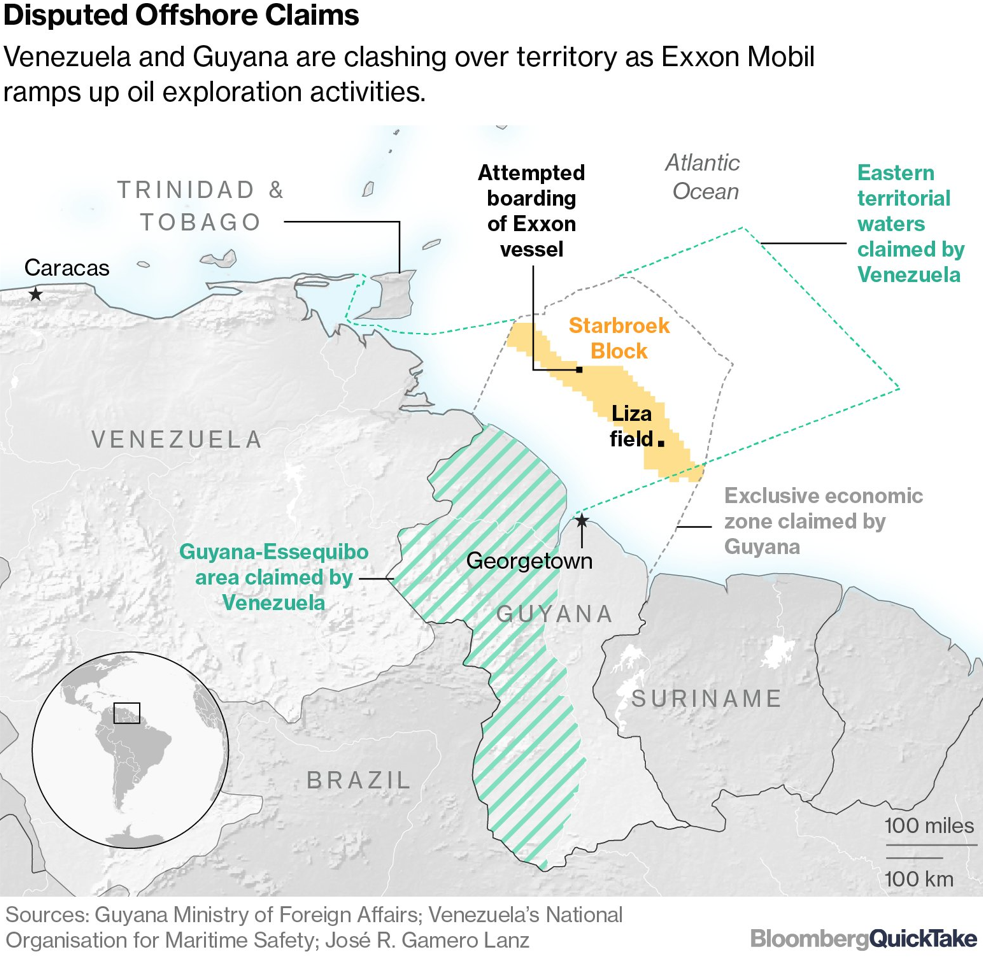 A graphic with a map. Dashed lines indicate Venezuela's claims to the territory of Guyana. The coastal zone with oil deposits is also visible.